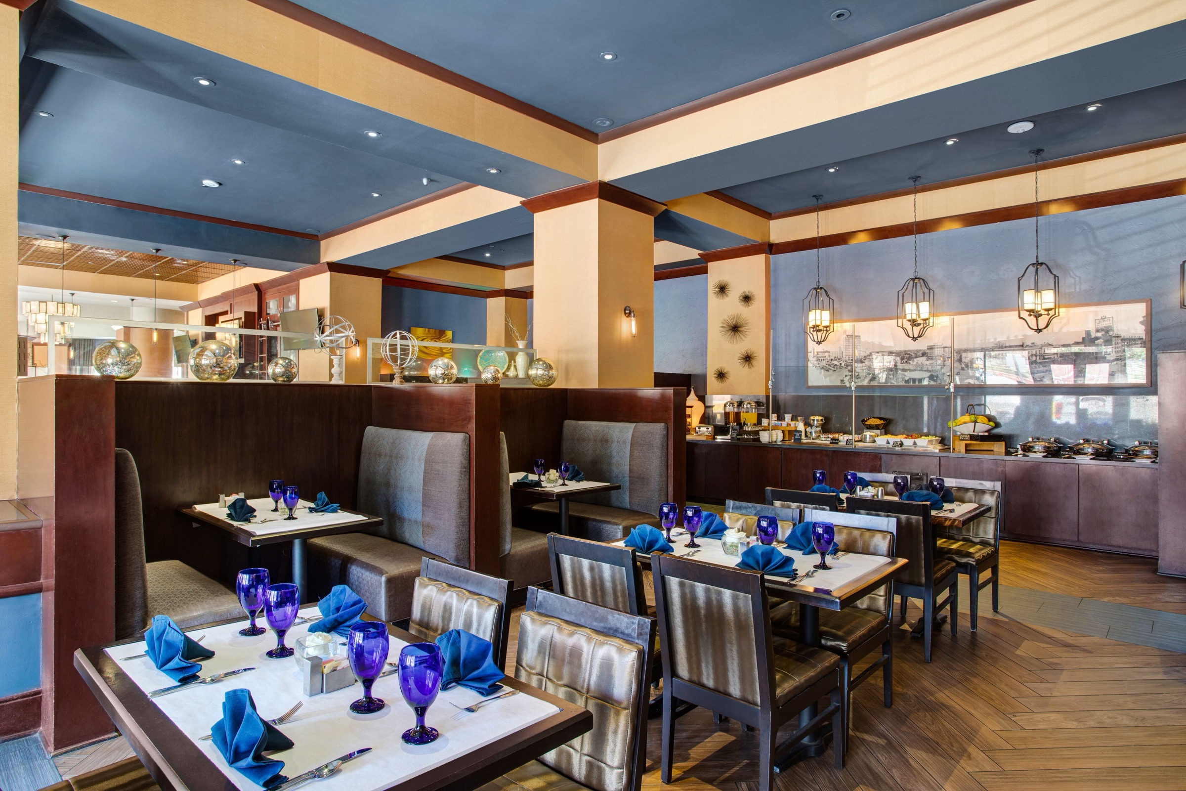 ORO Restaurant dining room